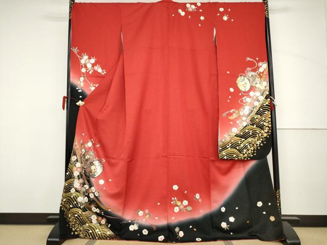 平和屋着物●豪華振袖　立波花鼓文　暈し染め　金銀彩　金通し地　鈴乃屋扱い　正絹　逸品　AABJ3767cs
