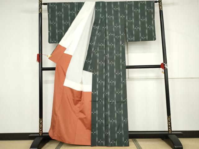平和屋着物●上質な紬　琉球絣文様　正絹　逸品　AABJ3786cs