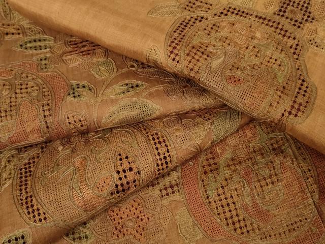 平和屋着物●中国三大刺繍　汕頭刺繍　スワトウ刺繍　総刺繍　訪問着　紬地　花鳥更紗絵皿文　正絹　逸品　AABJ3807cs