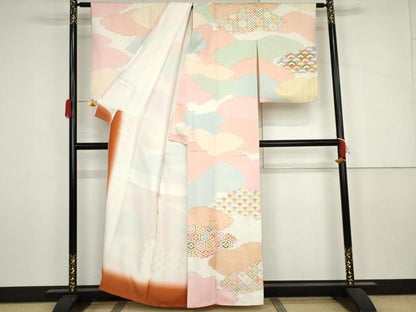 平和屋着物●訪問着　駒刺繍　雲重ね吉祥文　金彩　正絹　逸品　AABJ3811cs
