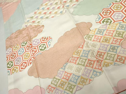 平和屋着物●訪問着　駒刺繍　雲重ね吉祥文　金彩　正絹　逸品　AABJ3811cs