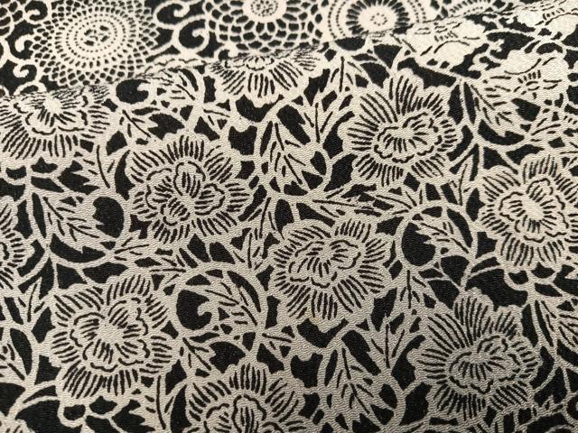 平和屋着物●上質な小紋　型染め　花唐草文　黒地　鬼しぼ縮緬　正絹　逸品　AABJ3848ph