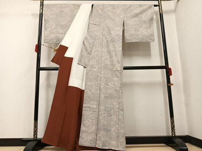 平和屋着物●本場結城紬　重要無形文化財　100亀甲　草花文　正絹　逸品　AABJ3885ph