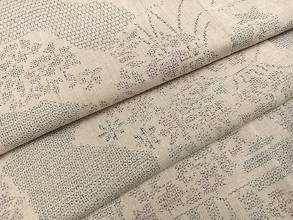 平和屋着物●本場結城紬　重要無形文化財　100亀甲　草花文　正絹　逸品　AABJ3885ph