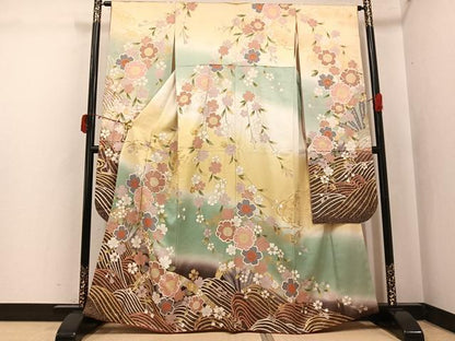 平和屋着物●豪華振袖　駒刺繍　立波花文　暈し染め　金彩　正絹　逸品　AABJ3902ph