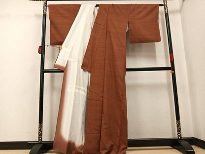 平和屋着物●紅花紬　米沢　新田英行　新田間道　色無地　団十郎茶色　正絹　逸品　AABJ3917ph