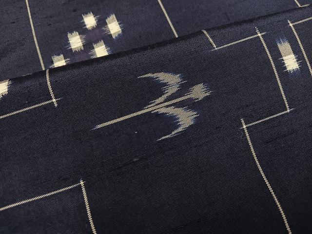 平和屋着物●本場琉球絣　紬　正絹　逸品　AABJ3929ph