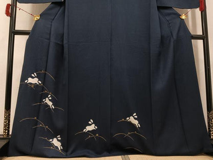 平和屋着物●訪問着　絞り　露芝兎文　金彩　正絹　逸品　AABJ3938ph