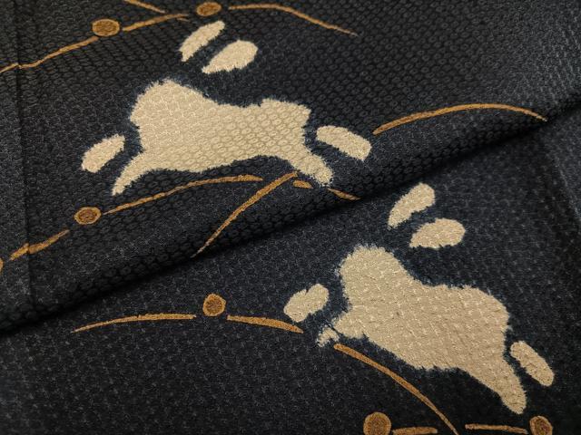 平和屋着物●訪問着　絞り　露芝兎文　金彩　正絹　逸品　AABJ3938ph