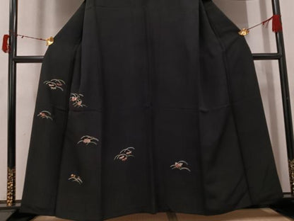 平和屋着物●訪問着　総刺繍　草花文　黒地　金糸　正絹　逸品　AABJ3967ph