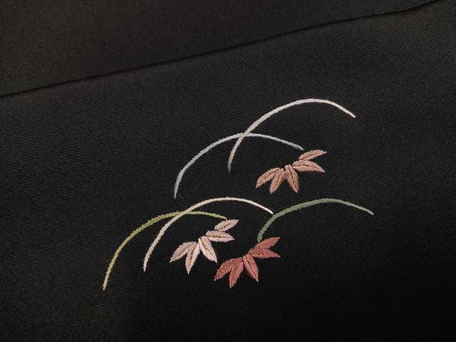 平和屋着物●訪問着　総刺繍　草花文　黒地　金糸　正絹　逸品　AABJ3967ph