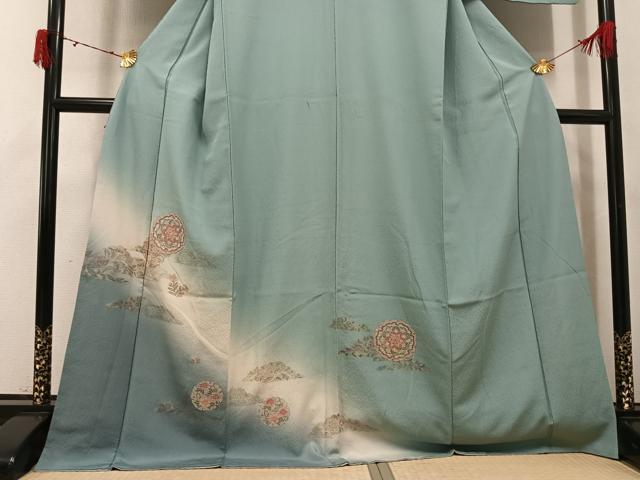 平和屋着物●訪問着　駒刺繍　中国三大刺繍　スワトウ刺繍　汕頭刺繍　雪輪草花文　暈し染め　金糸　正絹　逸品　AABJ3968ph