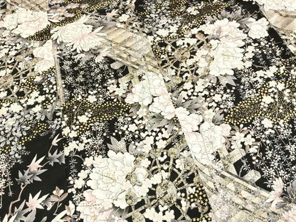 平和屋着物●豪華振袖　草花文　黒地　金彩　正絹　逸品　AABJ4021fy