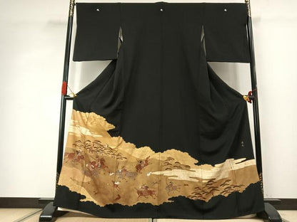 平和屋着物●中井淳夫　黒留袖　駒刺繍　人物風景文　金彩　正絹　逸品　AABJ4032fy