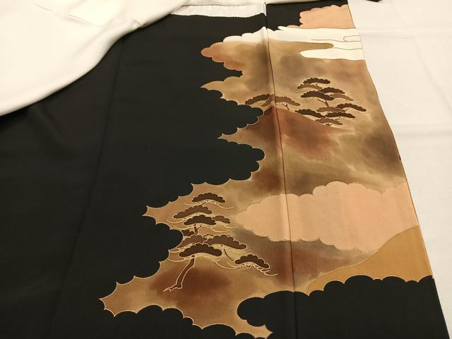 平和屋着物●中井淳夫　黒留袖　駒刺繍　人物風景文　金彩　正絹　逸品　AABJ4032fy