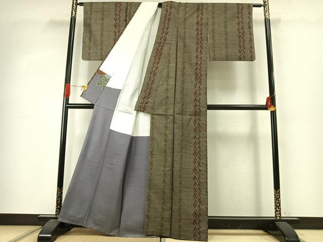 平和屋着物●本場大島紬　カタス7マルキ　草葉文　正絹　逸品　AABJ4038fy