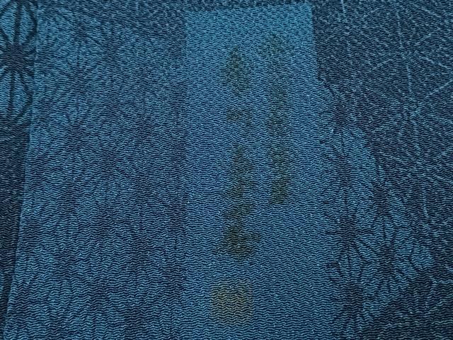 平和屋着物●阿波藍染　阿波友禅　徳島県無形文化財保持者　香川卓美　小紋　切嵌麻の葉文様　鬼しぼ縮緬　正絹　逸品　AABJ4042fy