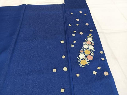 平和屋着物●訪問着　駒刺繍　草花文　金彩　銀通し地　正絹　逸品　AABJ4219fy