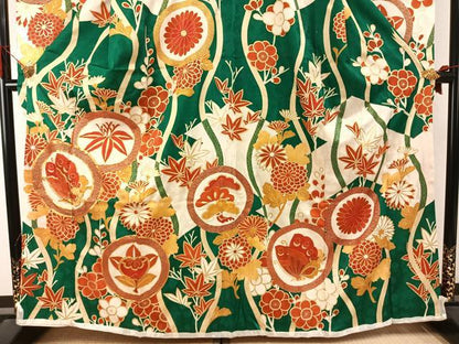 平和屋着物●豪華振袖　駒刺繍　花蝶文　金彩　正絹　逸品　AABJ4222fy