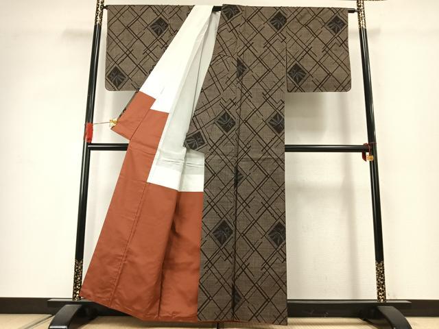 平和屋着物●本場大島紬　一元7マルキ　純泥染　手織　笹竹文　竜田朗作　証紙付き　正絹　逸品　未使用　AABJ4227fy