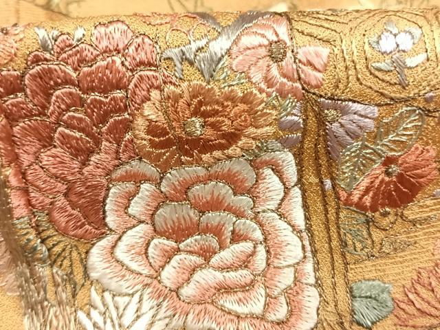 平和屋着物●訪問着　蘇州刺繍　総刺繍　誰が袖地紙花文　金糸　反端付き　正絹　逸品　未使用　AABJ4277fy
