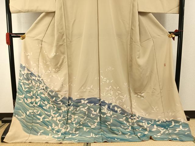 平和屋着物●十日町　加賀草木友禅の第一人者　田村哲彦　訪問着　舞蝶文　暈し染め　浜ちりめん　仮絵羽　正絹　逸品　未使用　AABJ4338fy