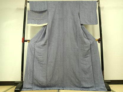 平和屋着物●上質な色無地　色紙花地紋　幻の染織　藤色　夢紫美術館謹織　反端付き　ロング丈　正絹　逸品　未使用　AABJ4400fy