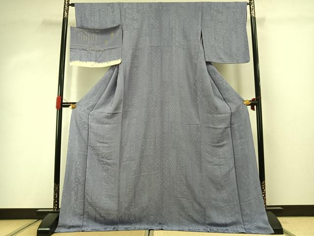 平和屋着物●上質な色無地　色紙花地紋　幻の染織　藤色　夢紫美術館謹織　反端付き　ロング丈　正絹　逸品　未使用　AABJ4400fy