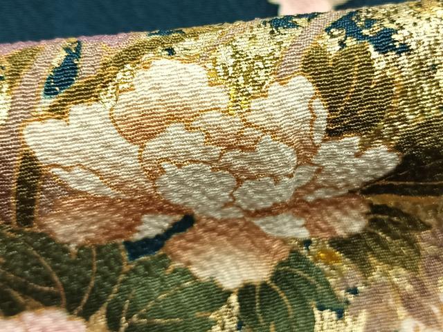 平和屋着物●豪華振袖　片輪車貝桶花蝶文　暈し染め　金彩　さが美扱い　正絹　逸品　AABJ4442fy