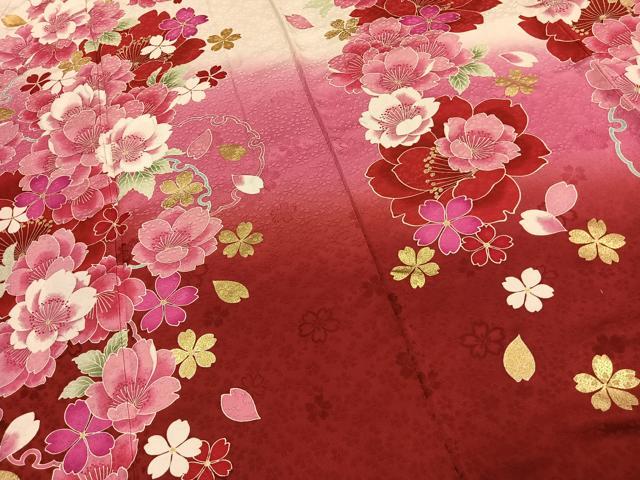 平和屋着物●世界的ファッションデザイナー　山本寛斎　kansaiブランド　振袖　舞花文　暈し染め　金彩　正絹　逸品　AABJ4483fy
