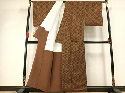 平和屋着物●本場大島紬　一元7マルキ　幾何学文様　正絹　逸品　AABJ4519fy