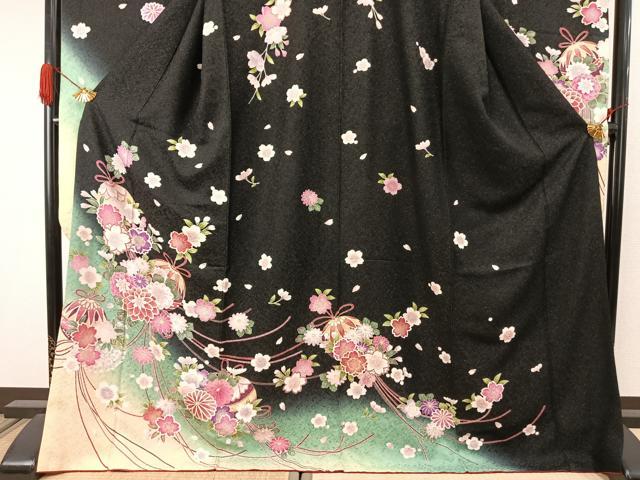 平和屋着物●豪華振袖　草花文　暈し染め　黒地　金通し地　正絹　逸品　AABJ4524fy