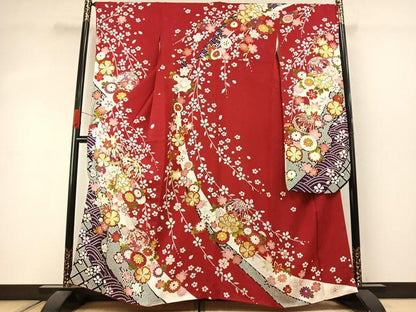 平和屋着物●豪華振袖　駒刺繍　毬　草花文　金彩　京都きもの友禅扱い　正絹　逸品　AABJ4541fy