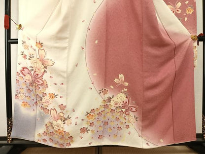 平和屋着物●豪華振袖　駒刺繍　花蝶文　暈し染め　金彩　銀通し地　さが美扱い　正絹　逸品　AABJ4544fy