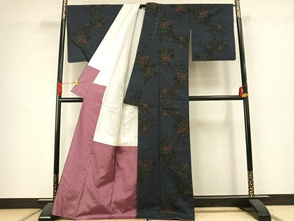 平和屋着物●本場大島紬　カタス9マルキ　泥染め　くぼた謹製　草花文　証紙付き　正絹　逸品　未使用　AABJ4590fy