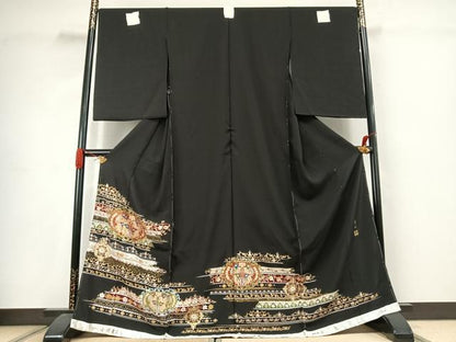 平和屋着物●小澤達二　黒留袖　狩猟洋花文　金糸　浜ちりめん　仮絵羽　正絹　逸品　未使用　AABJ4660fy