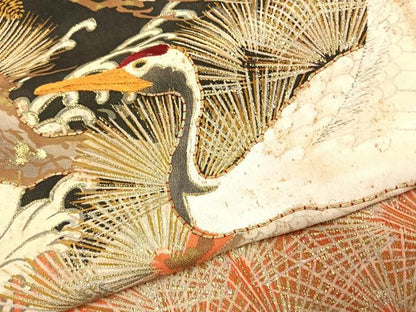 平和屋着物●アンティーク　大正ロマン　黒留袖　駒刺繍　鶴　枝松文　金銀彩　正絹　逸品　AABJ4688fy