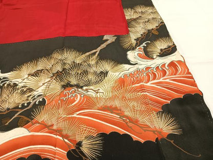平和屋着物●アンティーク　大正ロマン　黒留袖　駒刺繍　鶴　枝松文　金銀彩　正絹　逸品　AABJ4688fy