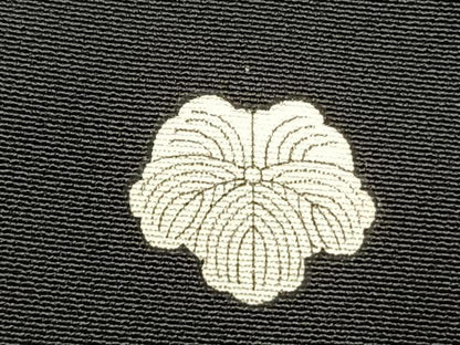 平和屋着物●本加賀友禅作家　毎田仁郎　黒留袖　花鳥文　ロング丈　正絹　逸品　AABJ4706fy