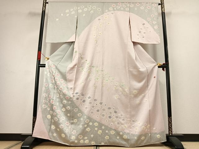 平和屋着物●十日町 名門青柳謹製　奇翠工房　訪問着　絞り　舞花文　金彩　正絹　逸品　AABJ4732fy