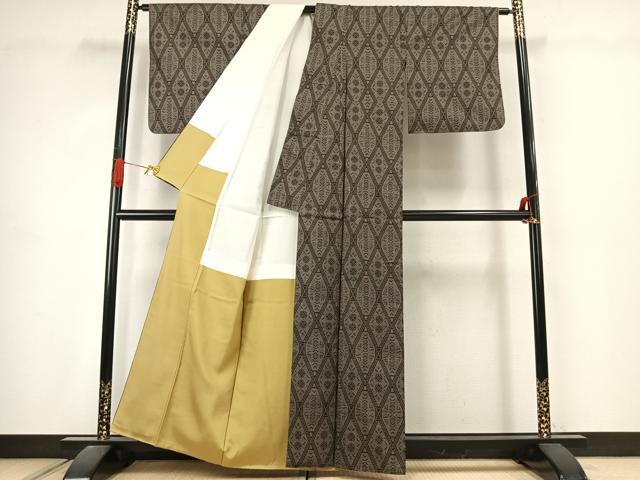 平和屋着物●本場大島紬　7マルキ　幾何学文様　正絹　逸品　AABJ4737fy