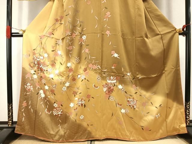平和屋着物●訪問着　花蝶文　暈し染め　金銀彩　やまと誂製　正絹　逸品　AABJ4739fy