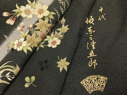 平和屋着物●十代目 歌舞伎役者　坂東三津五郎　訪問着　草花文　暈し染め　黒地　金彩　やまと誂製　正絹　逸品　AABJ4749fy