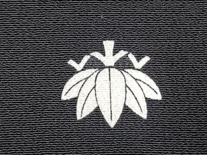 平和屋着物●京友禅の第一人者　松井青々　黒留袖　駒刺繍　道長花文　暈し染め　金銀彩　正絹　逸品　AABJ4750fy