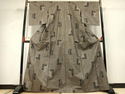 平和屋着物●本場大島紬　9マルキ　色紙重ね文　正絹　逸品　AABJ4757fy