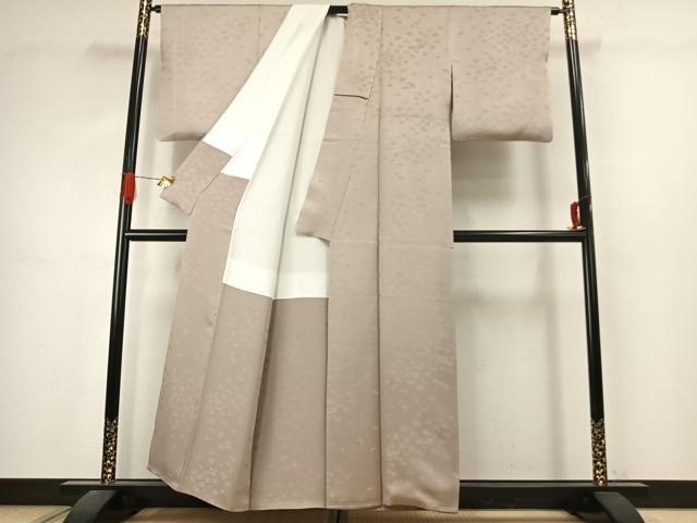 平和屋着物●上質な色無地　お召地　草花地紋　練色　正絹　逸品　AABJ4764fy