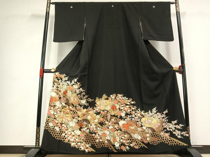 平和屋着物●豪華黒留袖　駒刺繍　扇面花文　金糸　金彩　正絹　逸品　未使用　AABJ4818fy