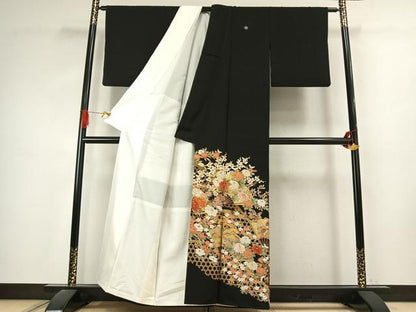 平和屋着物●豪華黒留袖　駒刺繍　扇面花文　金糸　金彩　正絹　逸品　未使用　AABJ4818fy