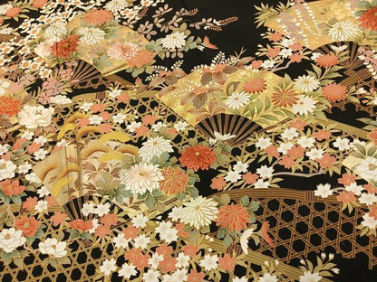 平和屋着物●豪華黒留袖　駒刺繍　扇面花文　金糸　金彩　正絹　逸品　未使用　AABJ4818fy