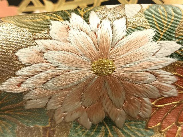 平和屋着物●豪華黒留袖　駒刺繍　扇面花文　金糸　金彩　正絹　逸品　未使用　AABJ4818fy